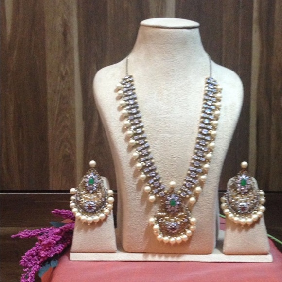 Jewelry - Necklace and Chand Bali set made in silver